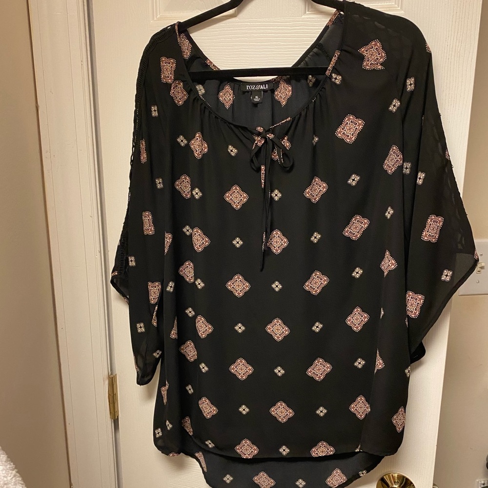 Printed Top with 3/4 length sleeve